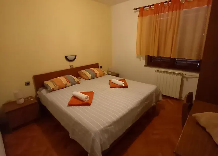 Apartment By The Sea Supetarska Draga - Gornja, Rab - 22719 Rab Town