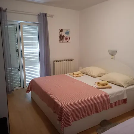 By The Sea Supetarska Draga - Gornja, Rab - 22719 Apartament Rab Town