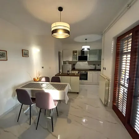 Apartment By The Sea Supetarska Draga - Gornja, Rab - 22719 *