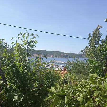 Apartment By The Sea Supetarska Draga - Gornja, Rab - 22719 *