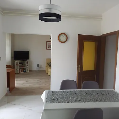 Apartment By The Sea Supetarska Draga - Gornja, Rab - 22719 *