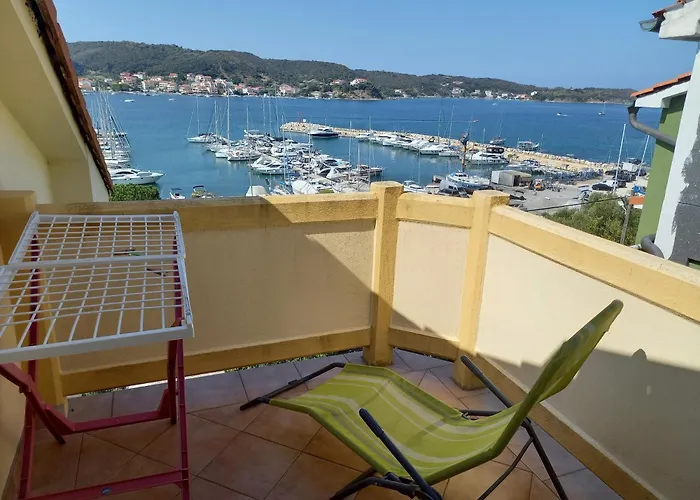 Apartmán By The Sea Supetarska Draga - Gornja, Rab - 22719 Rab Town